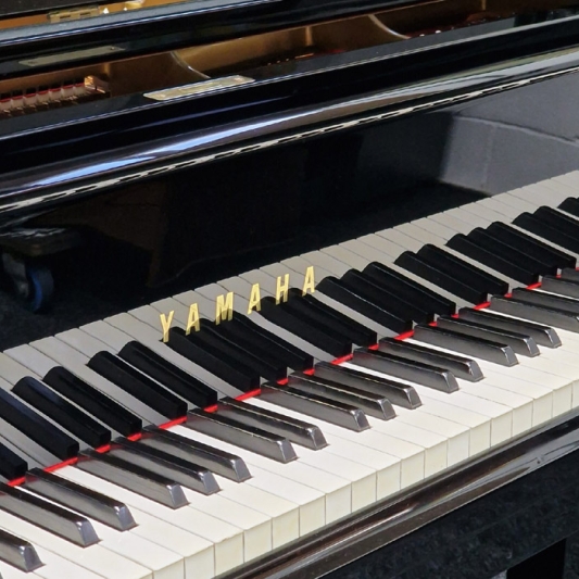 YAMAHA S 400-B - 25 000 €